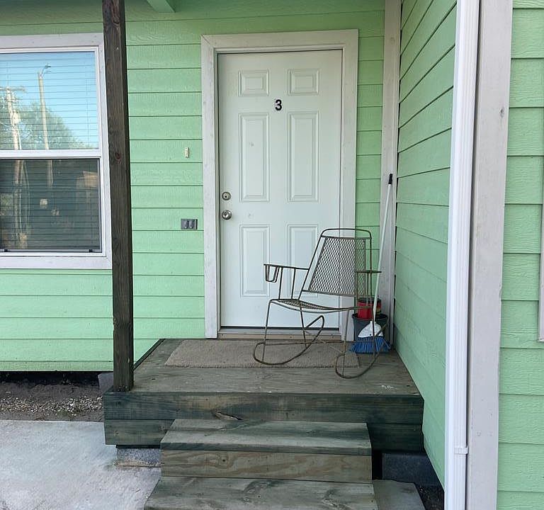 1st image of 258 Thomas St Unit A