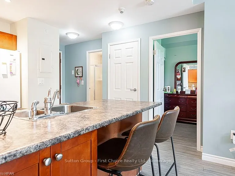 400 Romeo St N #207 — Photo 15