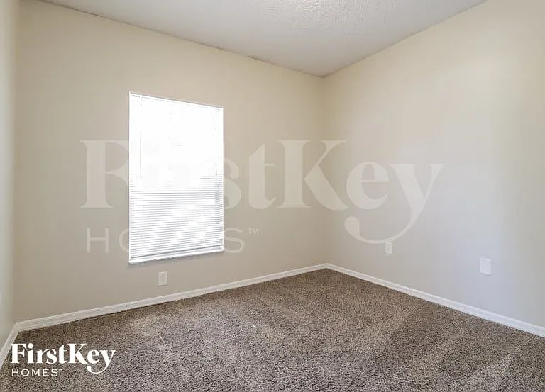 115 Marsh St — Photo 13