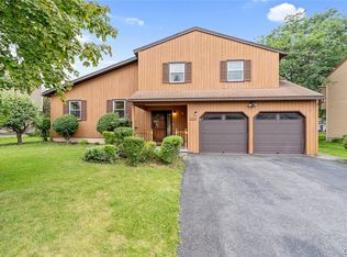 7774 Bainbridge Dr, Liverpool, NY 13090