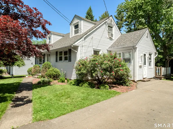 26 Beechwood Drive, Wallingford, CT 06492