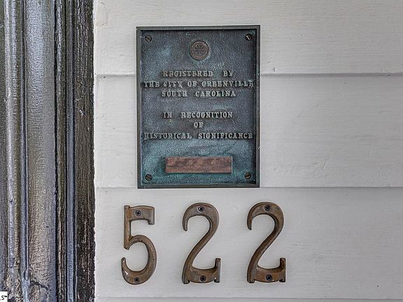 3rd image of 522 Cleveland St