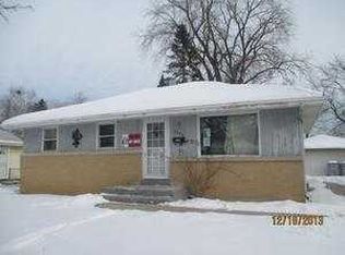 6218 N Joyce Ave, Milwaukee, WI 53225