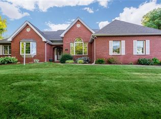 35 Southbury Rd, Cumberland, RI 02864