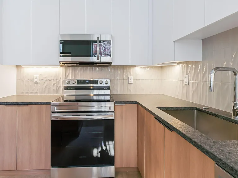 349 N Mulberry St — Photo 13