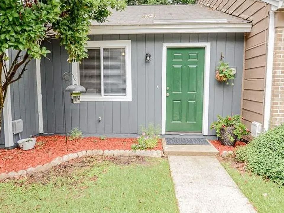 1st image of 2267 Sandpiper St