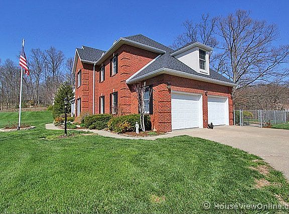 5th image of 2214 Lakewood Dr