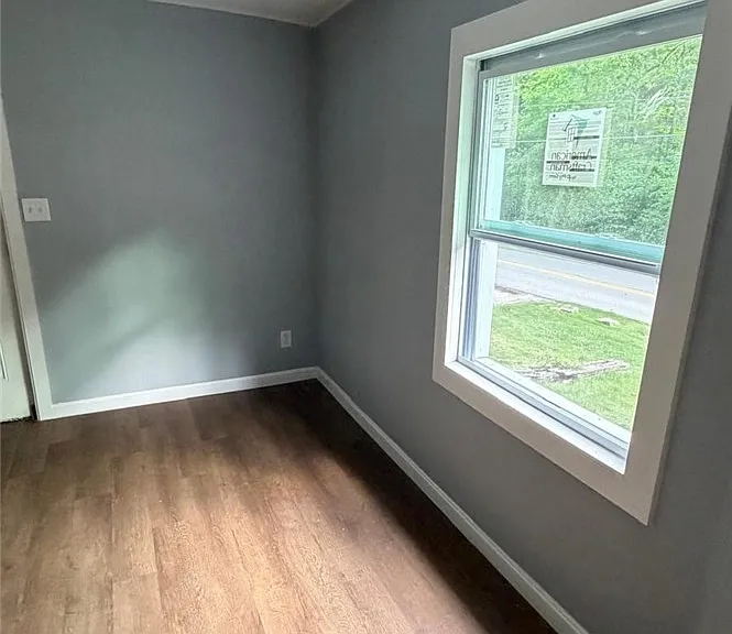1021 California Dr — Photo 9