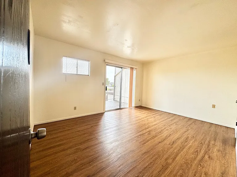 4151 Calle Ladero #B — Photo 8