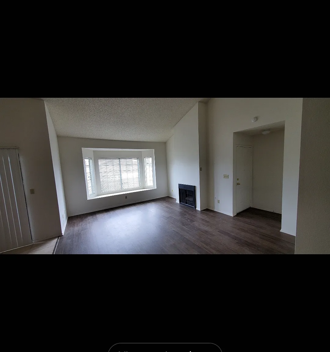 1839 E Avenue J10 — Photo 2