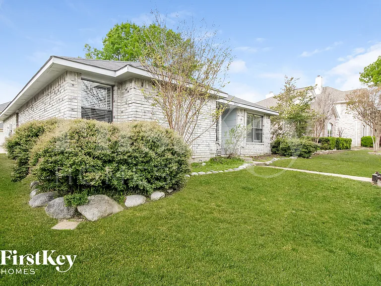 4417 Cordova Ln — Photo 2