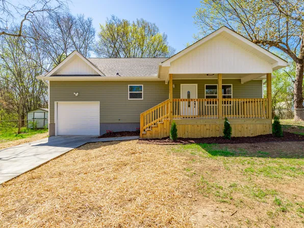 2006 Rogers Rd, Rossville, GA 30741