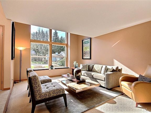3rd image of 15816 SE 47th Pl