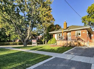 233 Palace St, Whitby, ON L1N 5G1