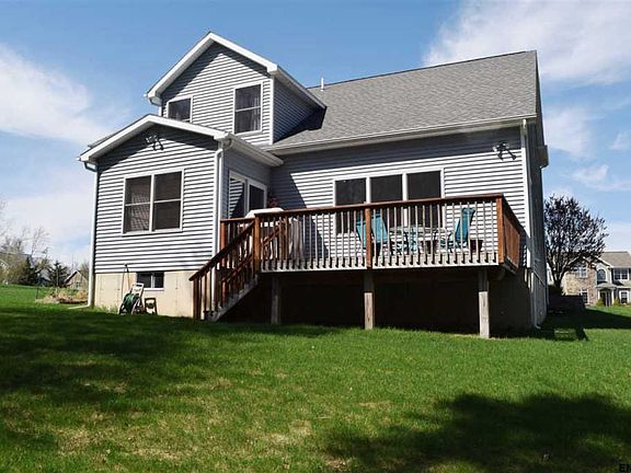 4th image of 41 Crimson Cir