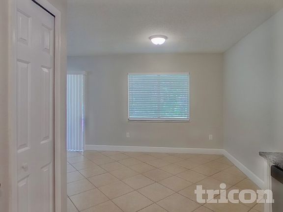 5th image of 27209 La Jolla Way