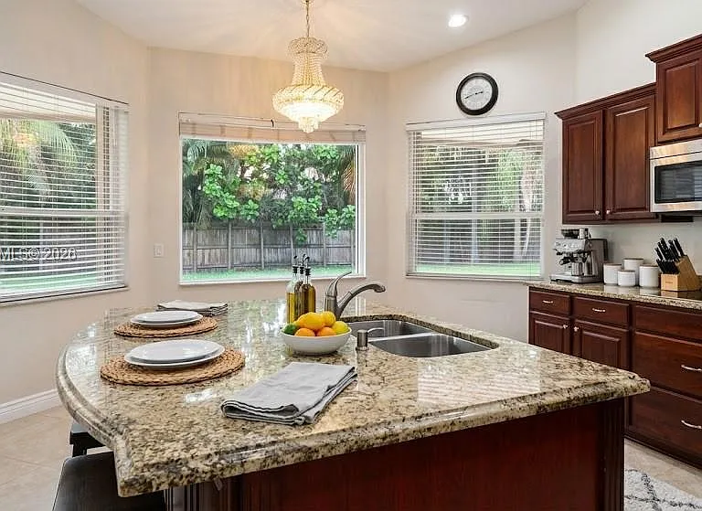 10255 Guatemala St — Photo 3