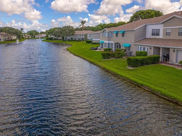 9203 Boca Gardens Circle S #E, Boca Raton, FL 33496