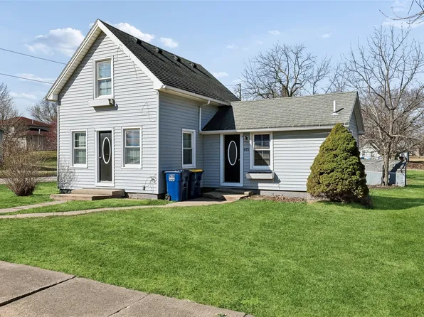 405 County Line Rd, Victor, IA 52347