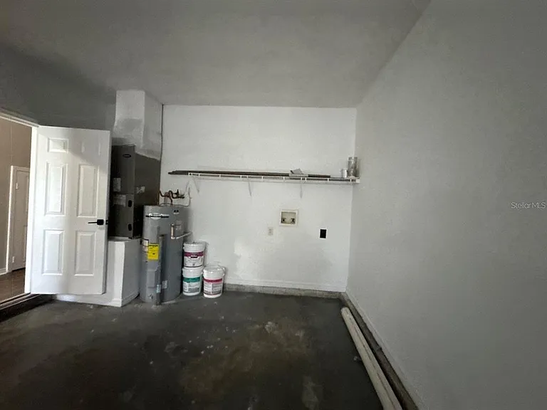 2127 Tom St #2127 — Photo 46