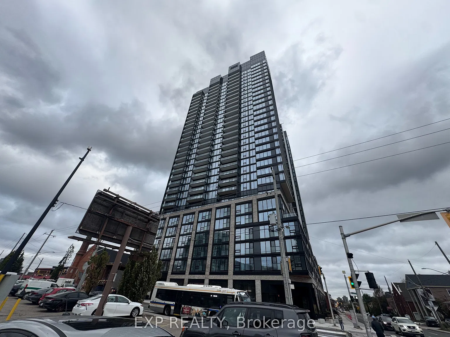 2 bed, $2,300 — Photo 1