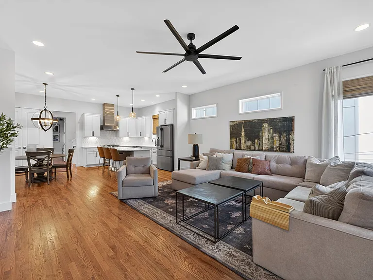 124B Fern Ave — Photo 7
