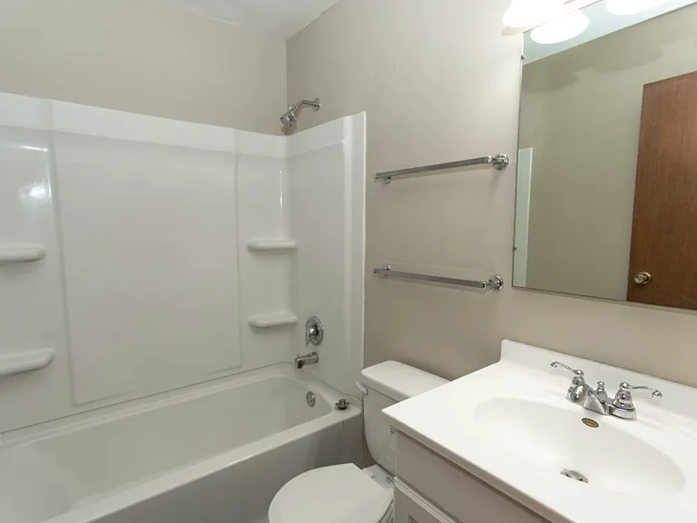 754 S Phillips Ave — Photo 12