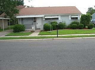 3rd image of 2401 Marietta St