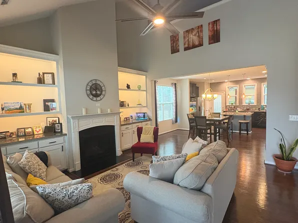 3565 Massey Ridge Ct, Raleigh, NC 27616