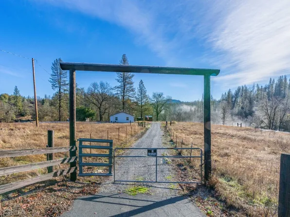 5571 Old Emigrant Trl E, Mountain Ranch, CA 95246