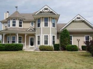 39011 Eastfield Ct, Oconomowoc, WI 53066