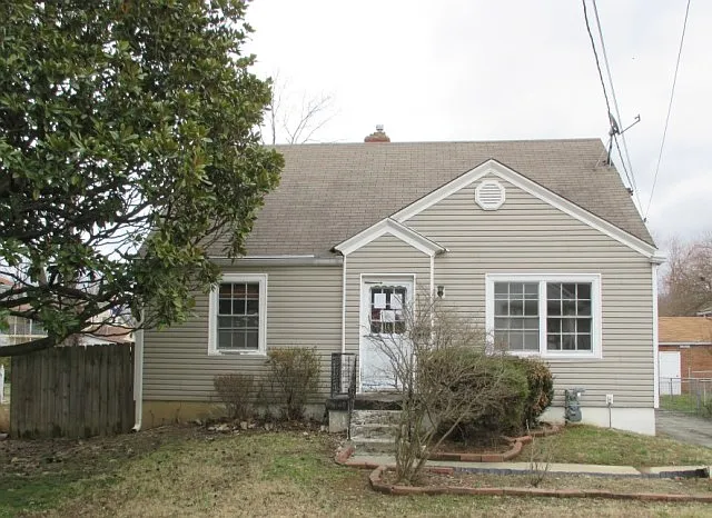 5121 Emery Ave photo 1