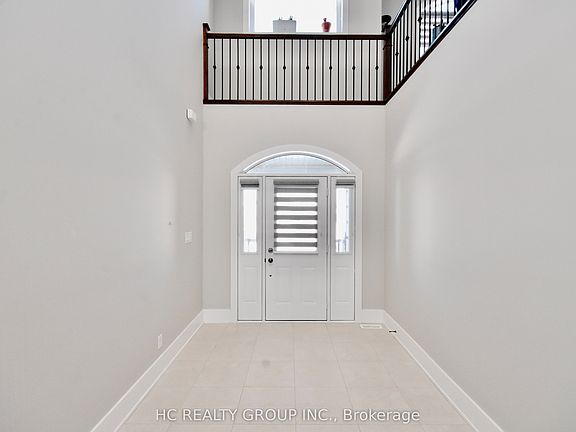 2nd image of 295 Sunnybrae Ave