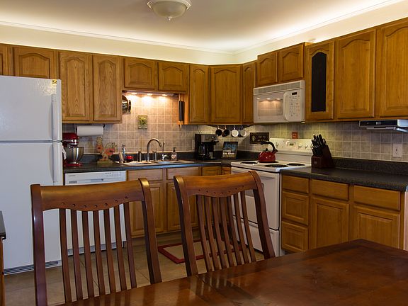 4th image of 313 Velva Dr