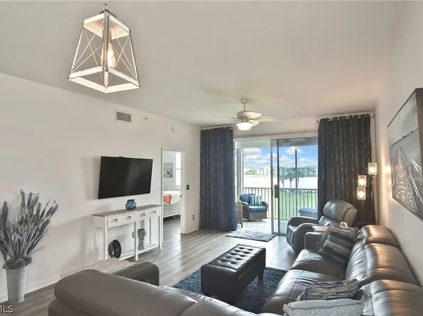 8066 Queen Palm Ln APT 535, Fort Myers, FL 33966