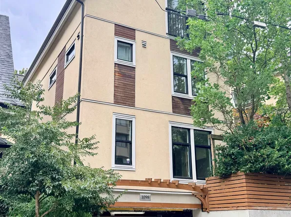 1080 Nicola St, Vancouver, BC V6G 2E2