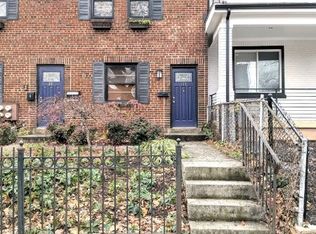 123 17th St SE APT 1, Washington, DC 20003