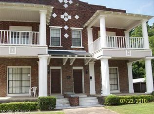 961 Old Shell Rd, Mobile, AL 36604