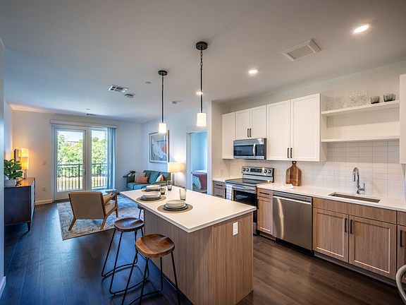 3rd image of 9 River St #413
