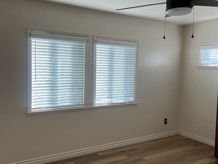 4243 Monroe St — Photo 20