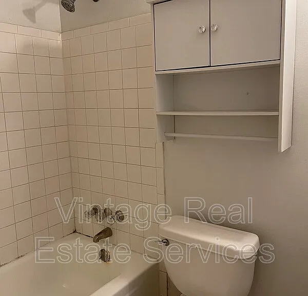 1303 83rd Ave N #D — Photo 10