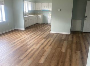 933 Roosevelt Blvd, Eleanor, WV 25070