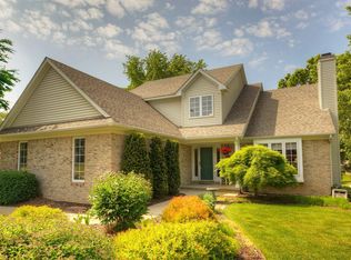 1921 Nikki Ct, Howell, MI 48843