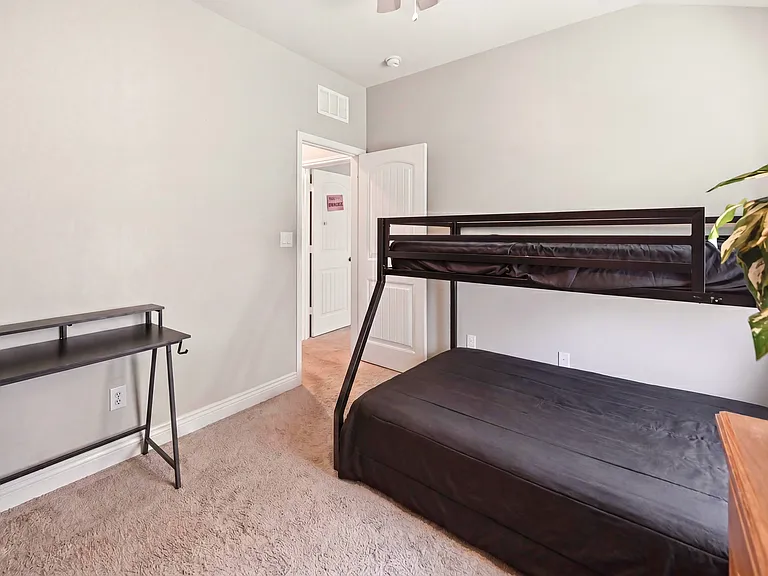 6813 Concho Crk — Photo 23