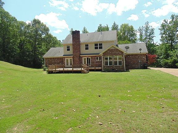 2nd image of 3728 Lyles Dr