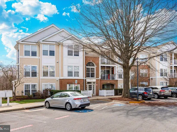12016 Amber Ridge Cir #A-101, Germantown, MD 20876