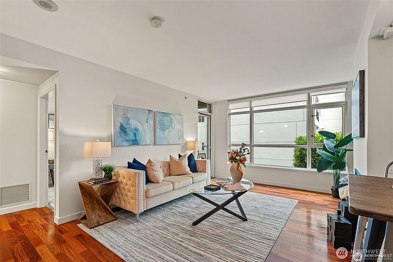 3rd image of 1420 Terry Avenue #201