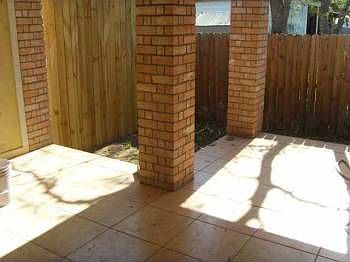 4th image of 302 Oertli Ln #A