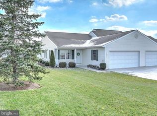 1401 Chami Dr, Spring Grove, PA 17362