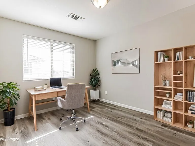 8423 W Vernon Ave #113 — Photo 16